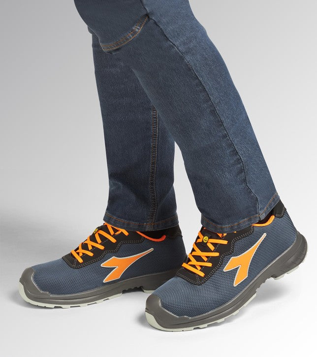 SCARPE ANTINFORTUNISTICHE DIADORA FLASH LOW S1PS FO SR LG SC ESD BLUE ATLETIC