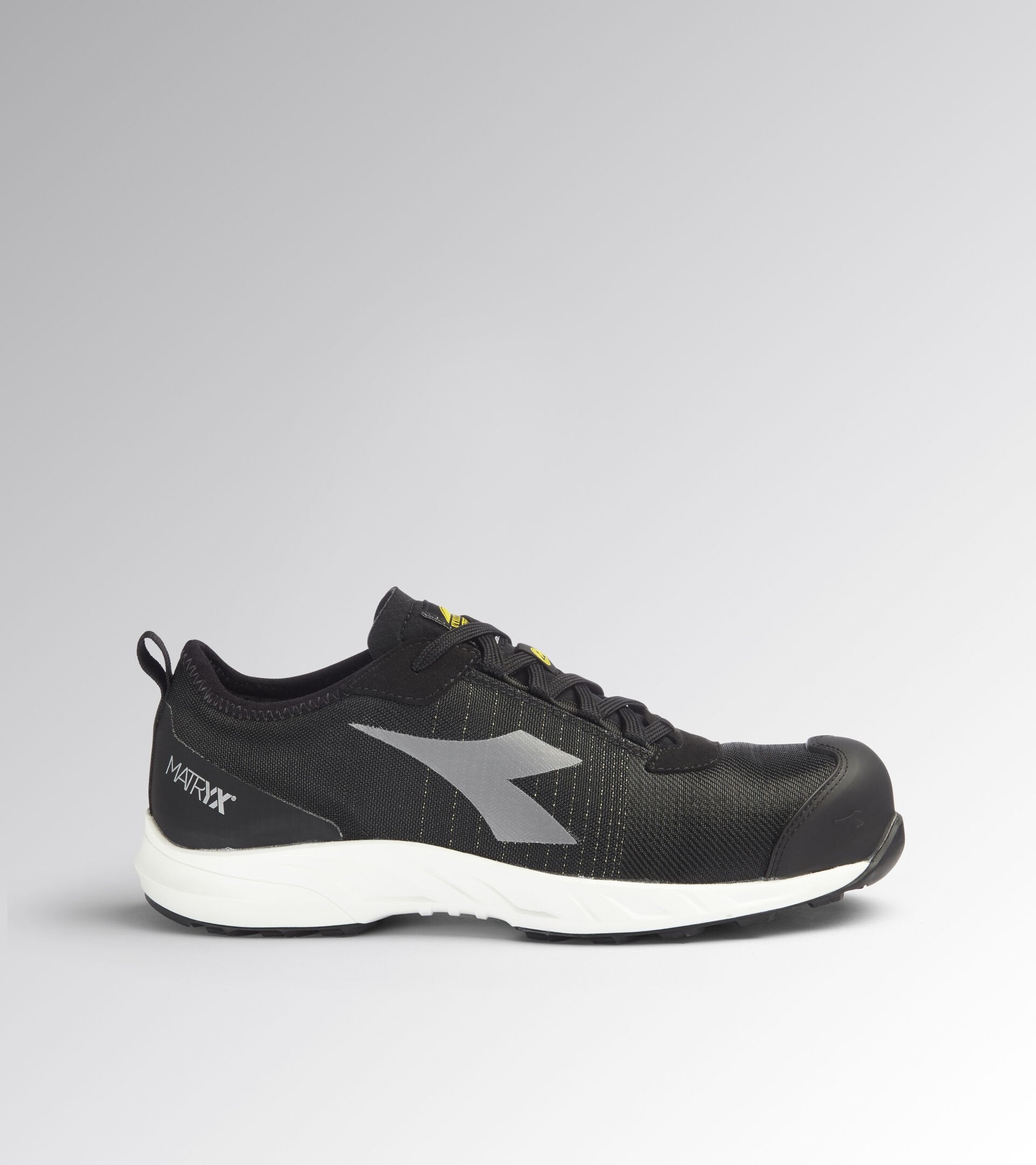 Scarpe Antinfortunistiche Diadora FLY LITEBASE MATRYX LOW S3 HRO SRC ESD NERO/BIANCO