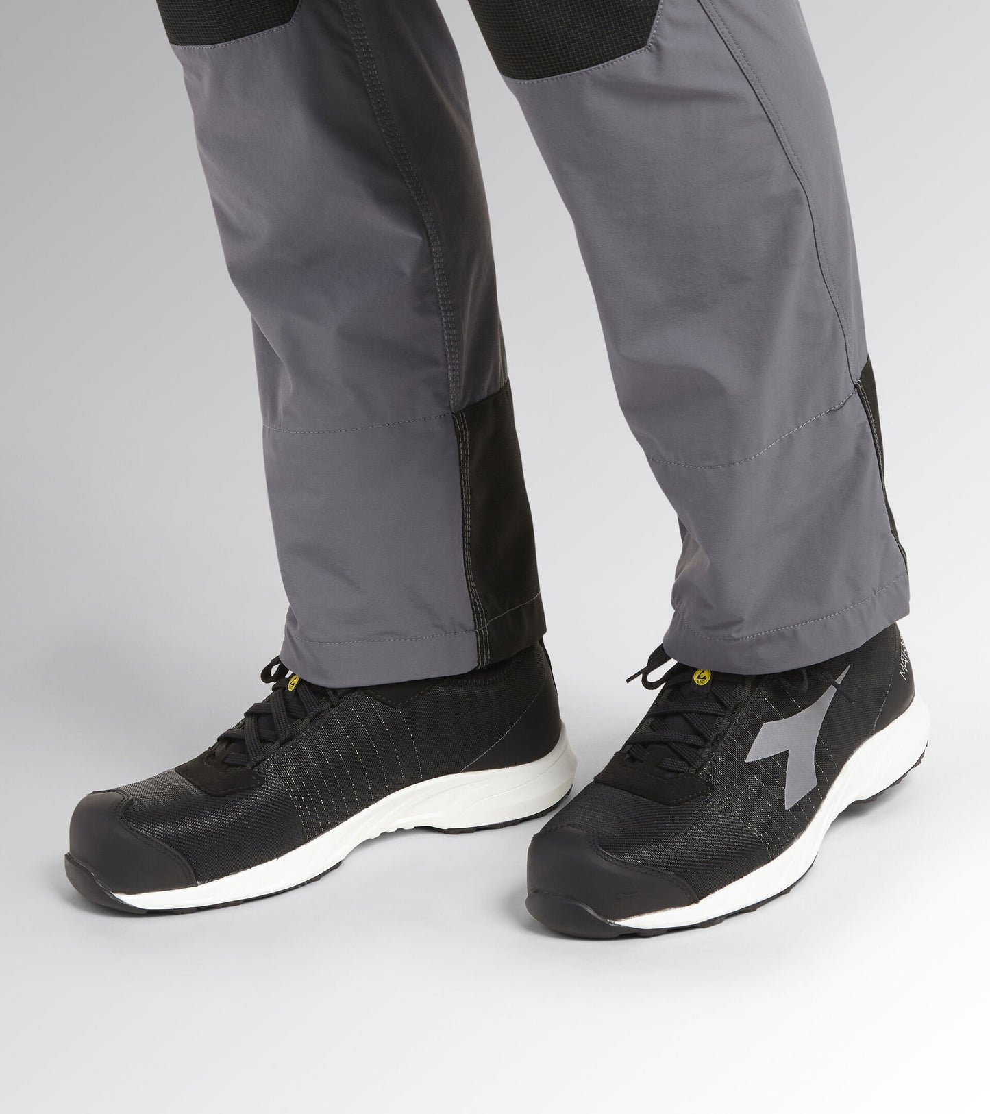 Scarpe Antinfortunistiche Diadora FLY LITEBASE MATRYX LOW S3 HRO SRC ESD NERO/BIANCO