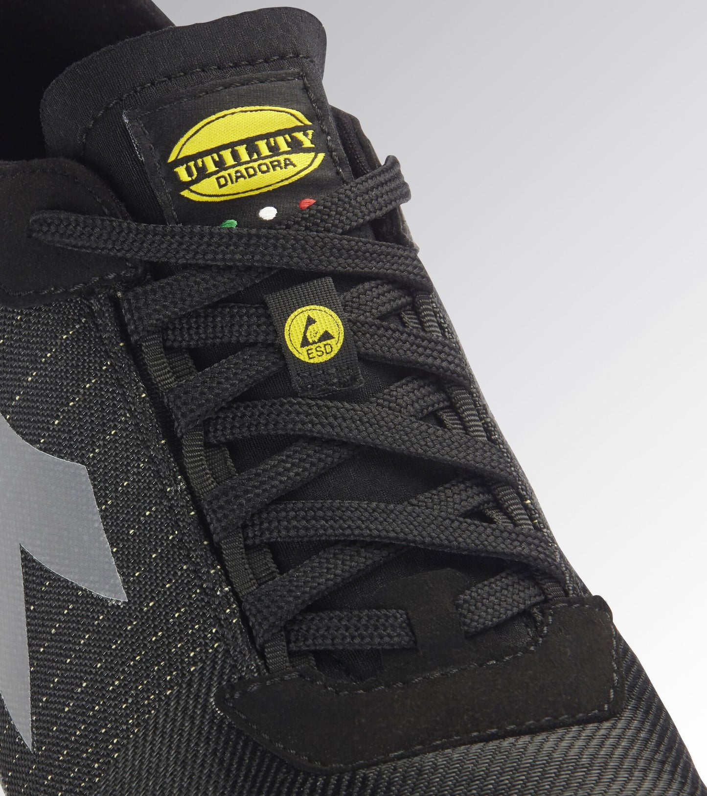 Scarpe Antinfortunistiche Diadora FLY LITEBASE MATRYX LOW S3 HRO SRC ESD NERO/BIANCO