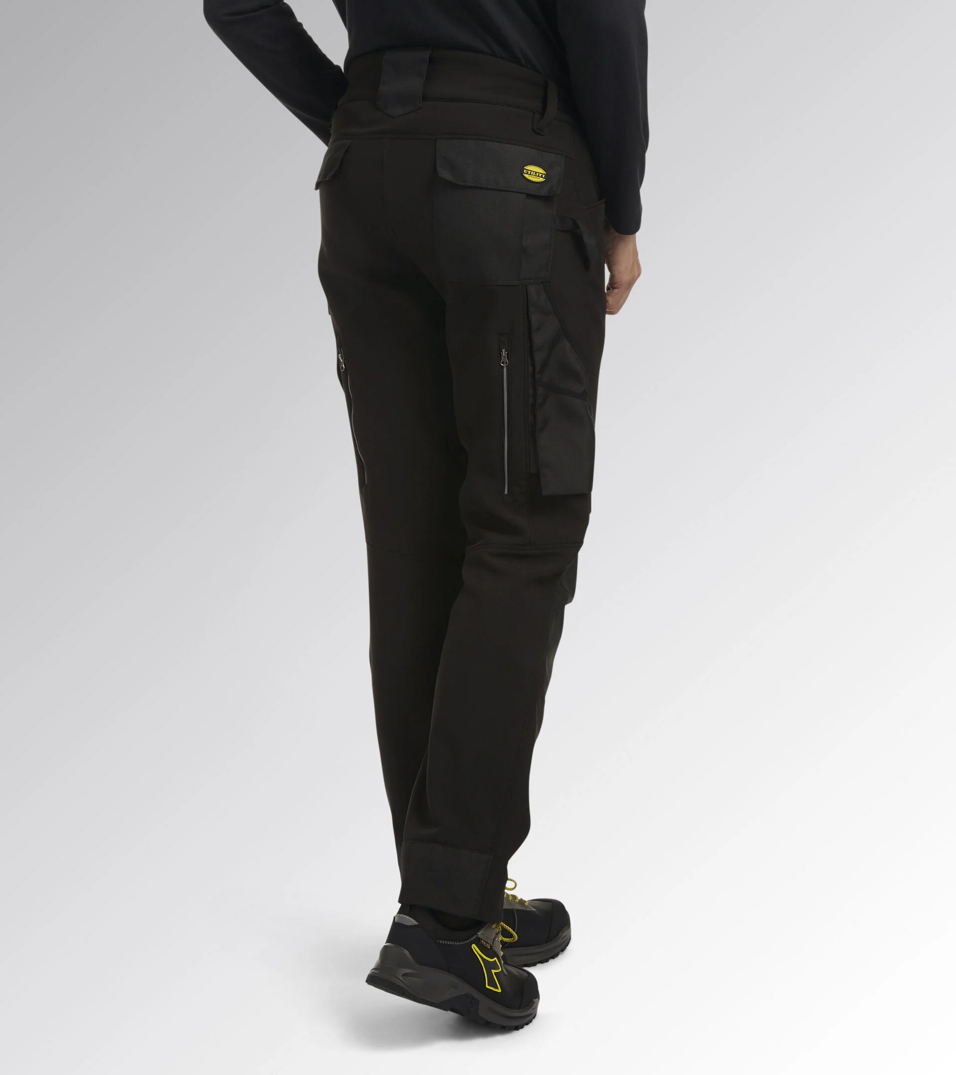 Diadora Utility PANT CARBON SOFTSHELL PERF Pantalone performance NERO 179459 