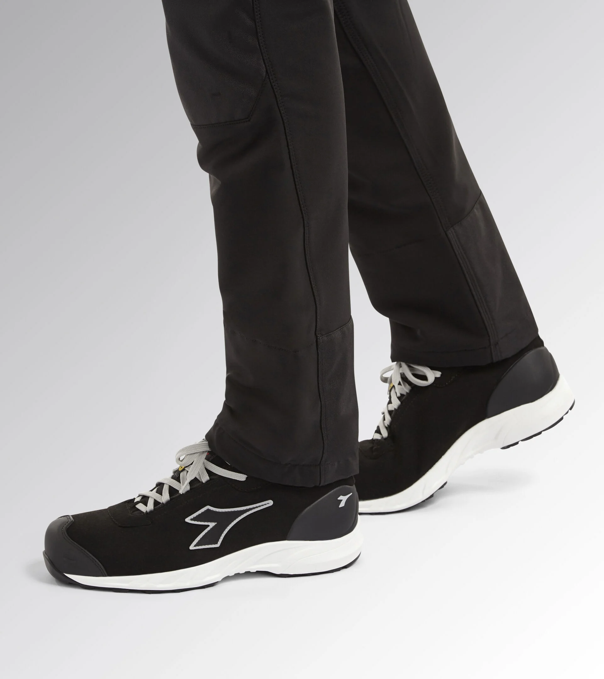 Scarpe Antinfortunistiche Diadora FLY LITEBASE LOW S3 HRO SRC ESD NERO/BIANCO