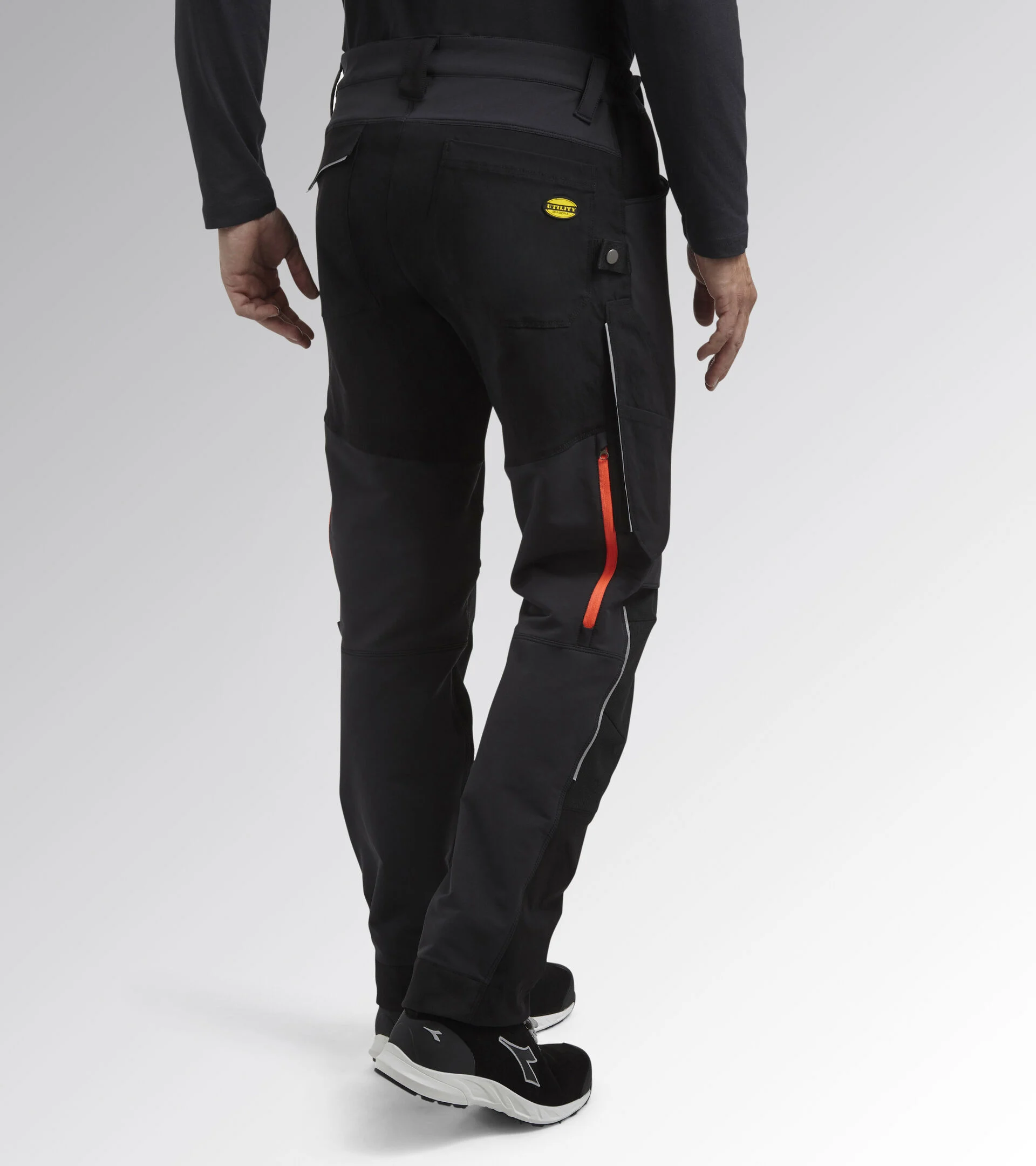 Diadora Utility PANT HYBRID PERFORMANCE Pantalone performance multimateriale elasticizzato 179838 C8817 NERO/NERO FANTASMA