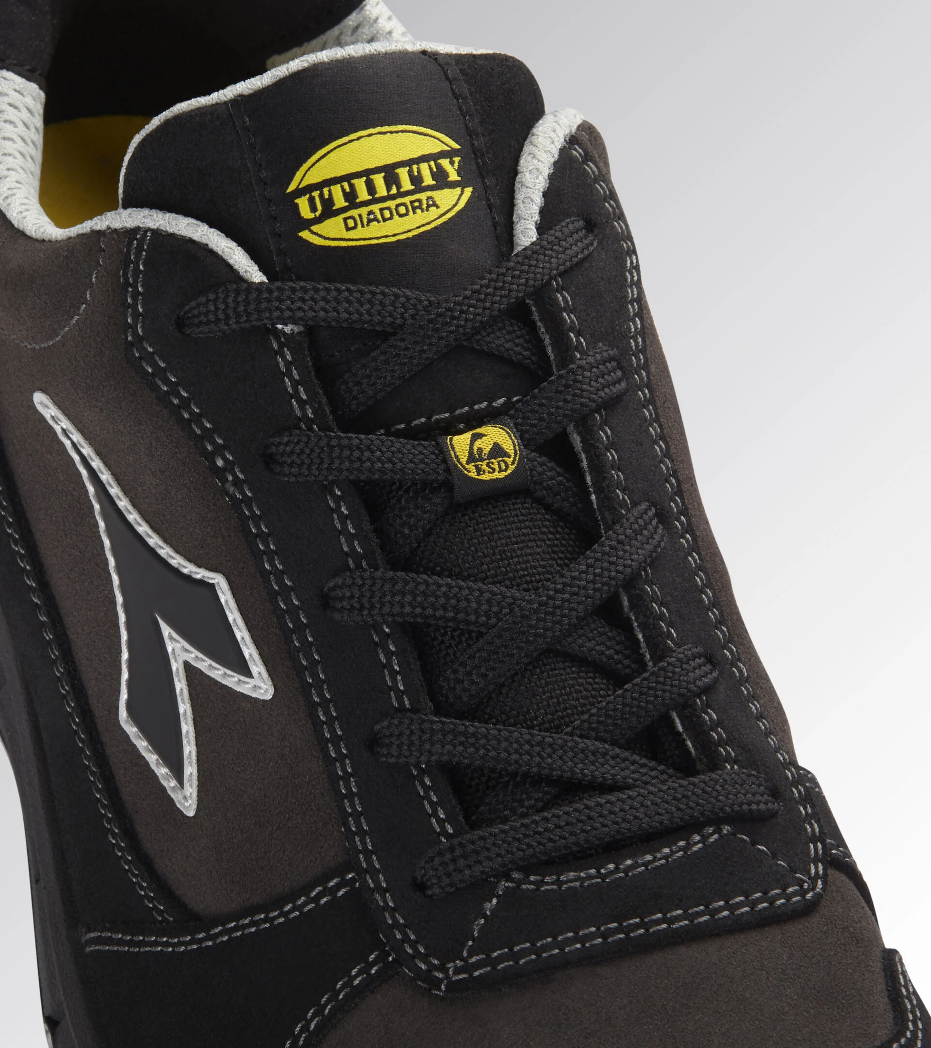 Scarpe Antinfortunistiche Diadora Utility RUN LOW METAL FREE S3L FO SR ESD 179896 C0732 NERO/GRIGIO CARBONE