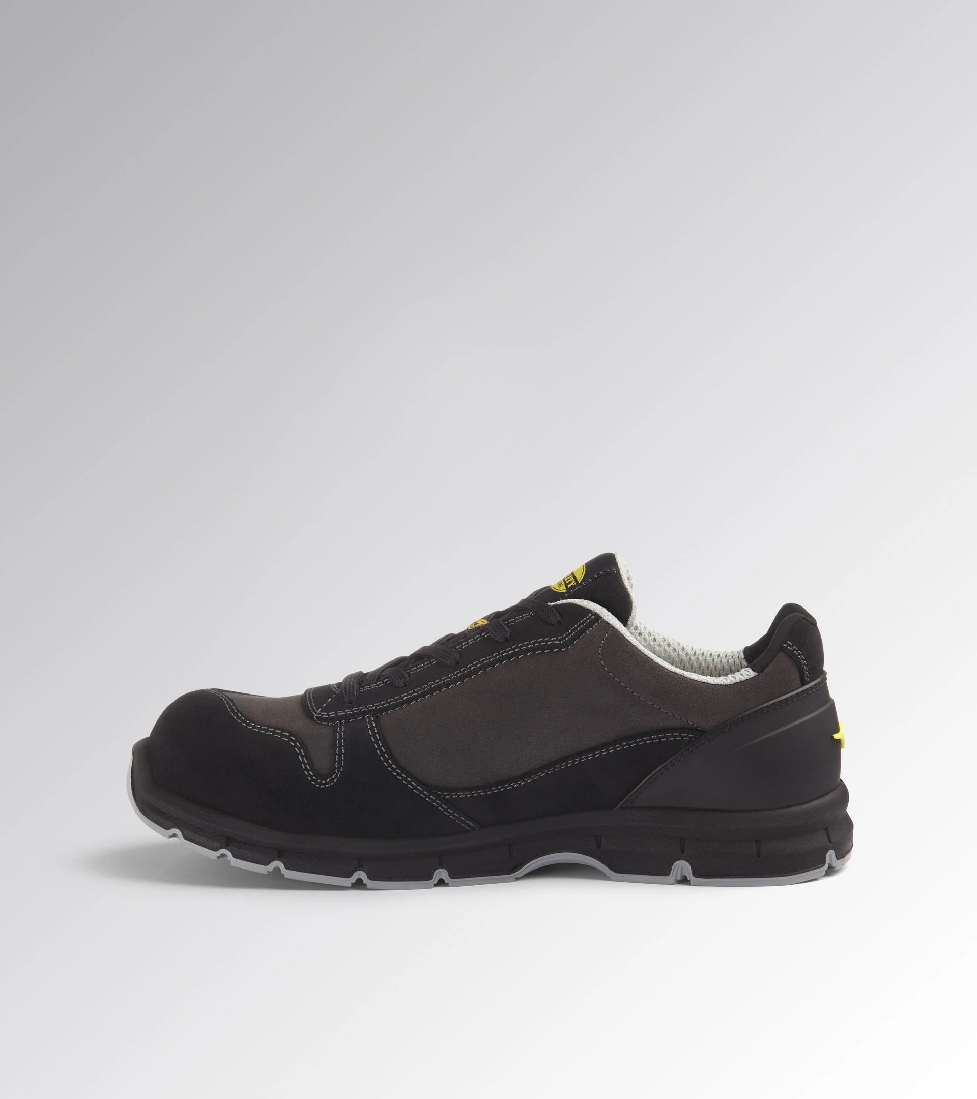 Scarpe Antinfortunistiche Diadora Utility RUN LOW METAL FREE S3L FO SR ESD 179896 C0732 NERO/GRIGIO CARBONE