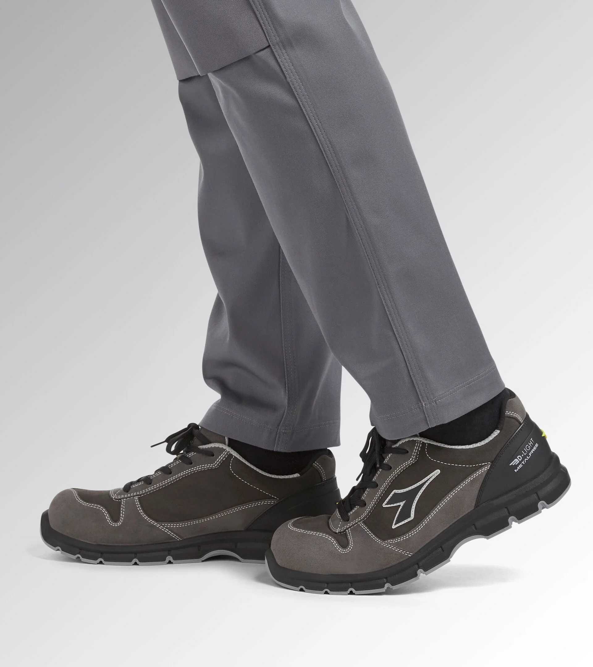 Scarpe Antinfortunistiche Diadora Utility RUN LOW METAL FREE S3L FO SR ESD 179896 D0443 GRIGIO ACCIAIO/ANTRACITE