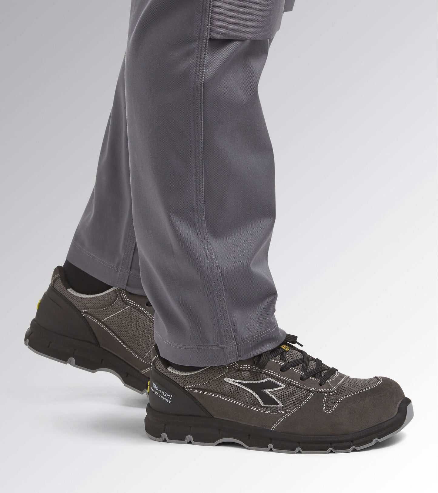 Scarpe Antinfortunistiche Diadora Utility RUN TEXT LOW METAL FREE S1PL FO SR ESD 179897 D0443 GRIGIO ACCIAIO/ANTRACITE