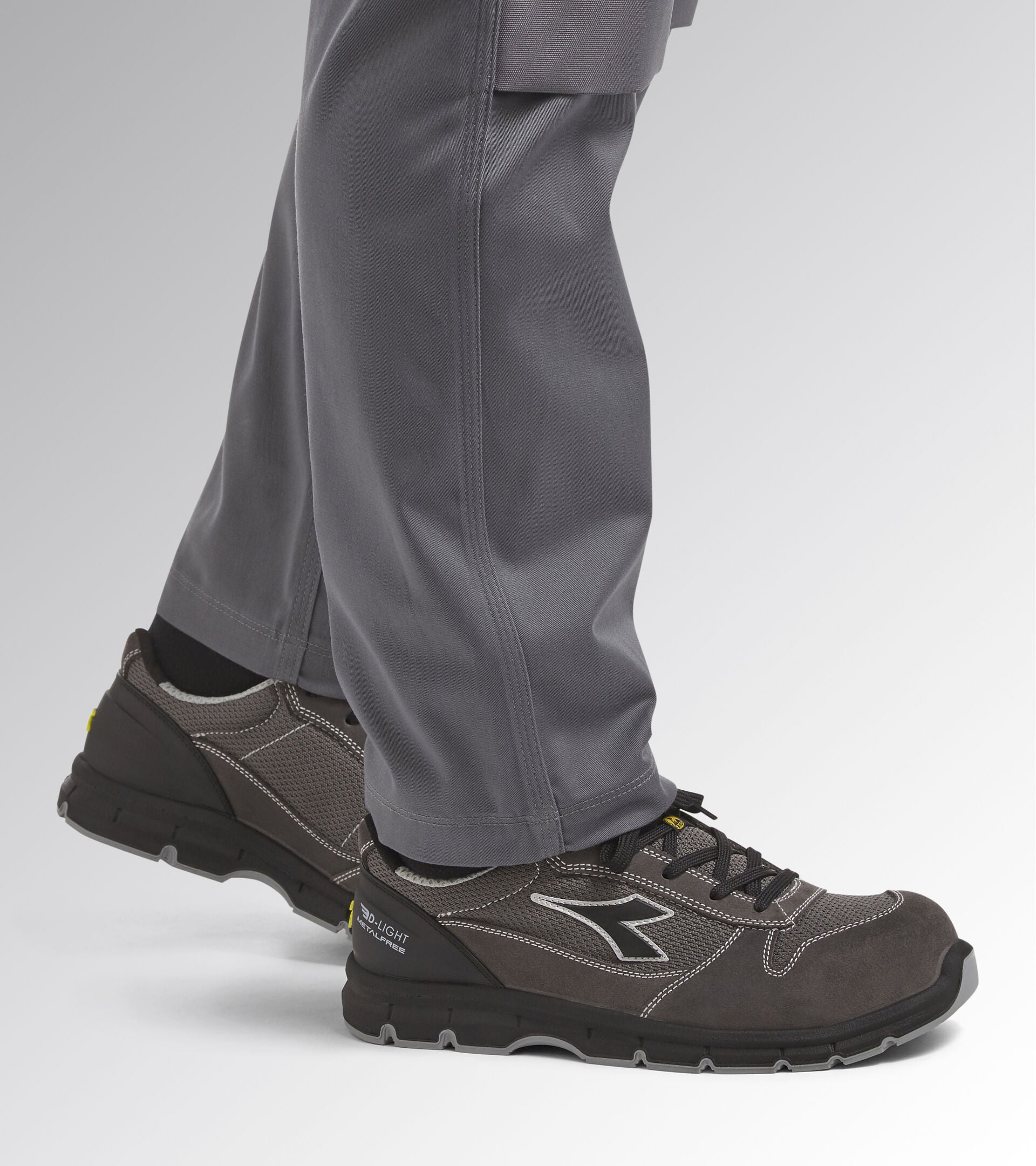 Scarpe Antinfortunistiche Diadora Utility RUN TEXT LOW METAL FREE S1PL FO SR ESD 179897 D0443 GRIGIO ACCIAIO/ANTRACITE