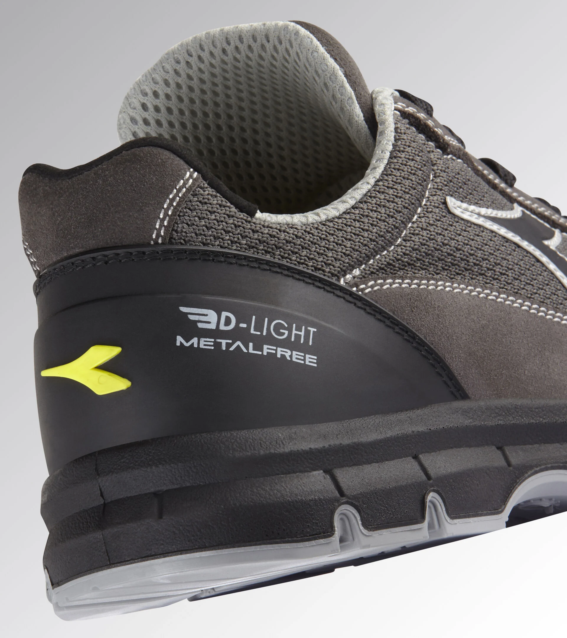 Scarpe Antinfortunistiche Diadora Utility RUN TEXT LOW METAL FREE S1PL FO SR ESD 179897 D0443 GRIGIO ACCIAIO/ANTRACITE