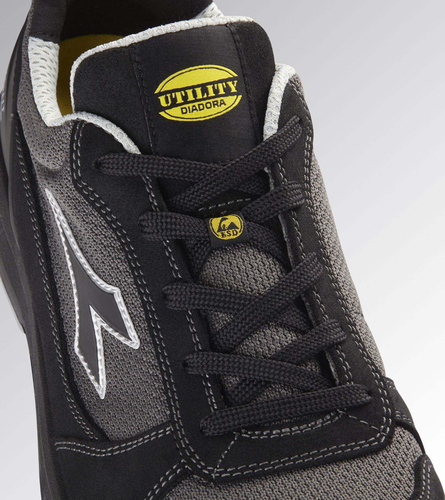 Scarpe Antinfortunistiche Diadora Utility RUN TEXT LOW METAL FREE S1PL FO SR ESD 179897 C0732 NERO/GRIGIO CARBONE