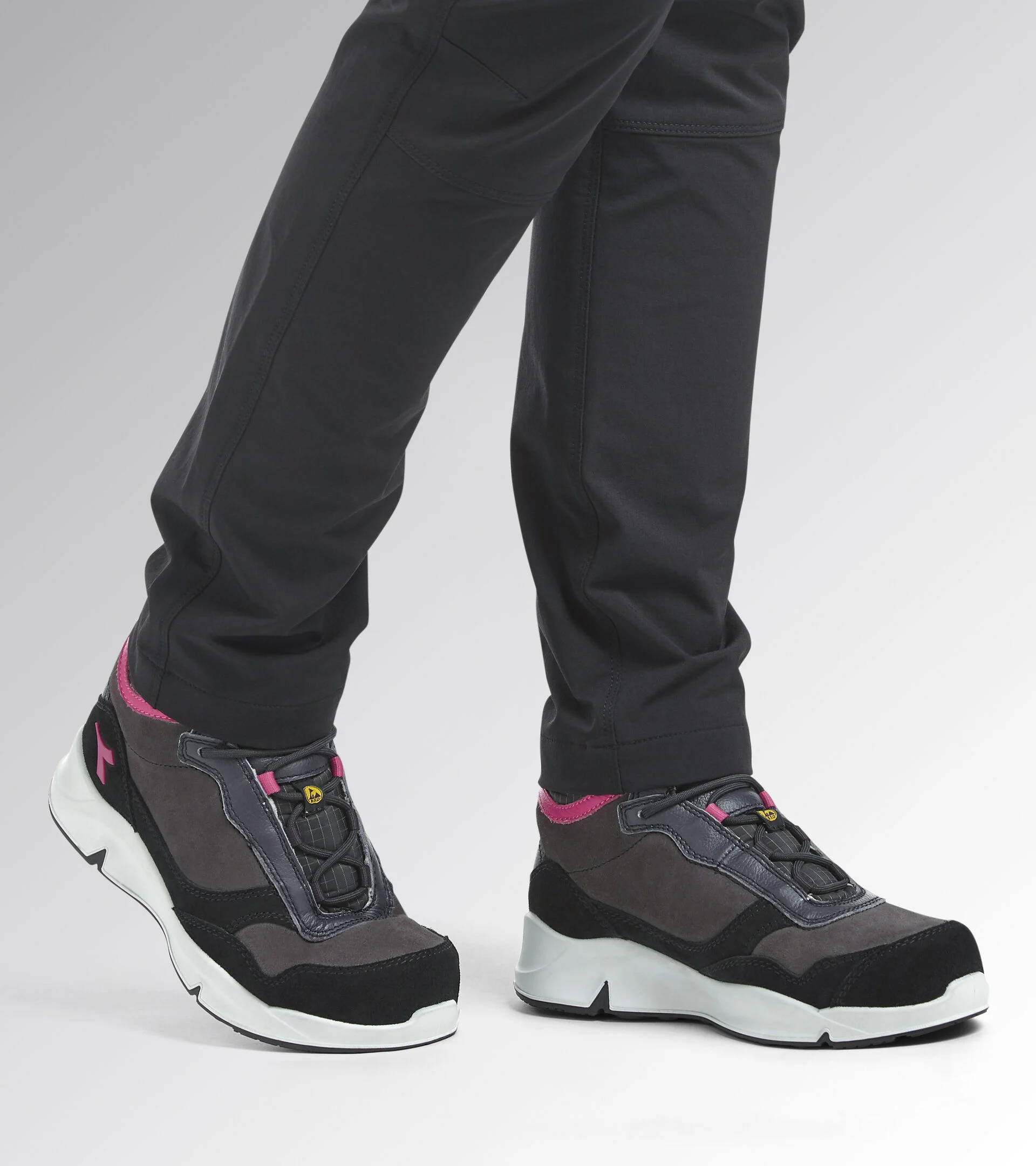 Scarpe Antinfortunistiche Diadora Utility Donna ATHENA MID S3L FO SR ESD NERO FUMO/POMODORO 179901 D0458