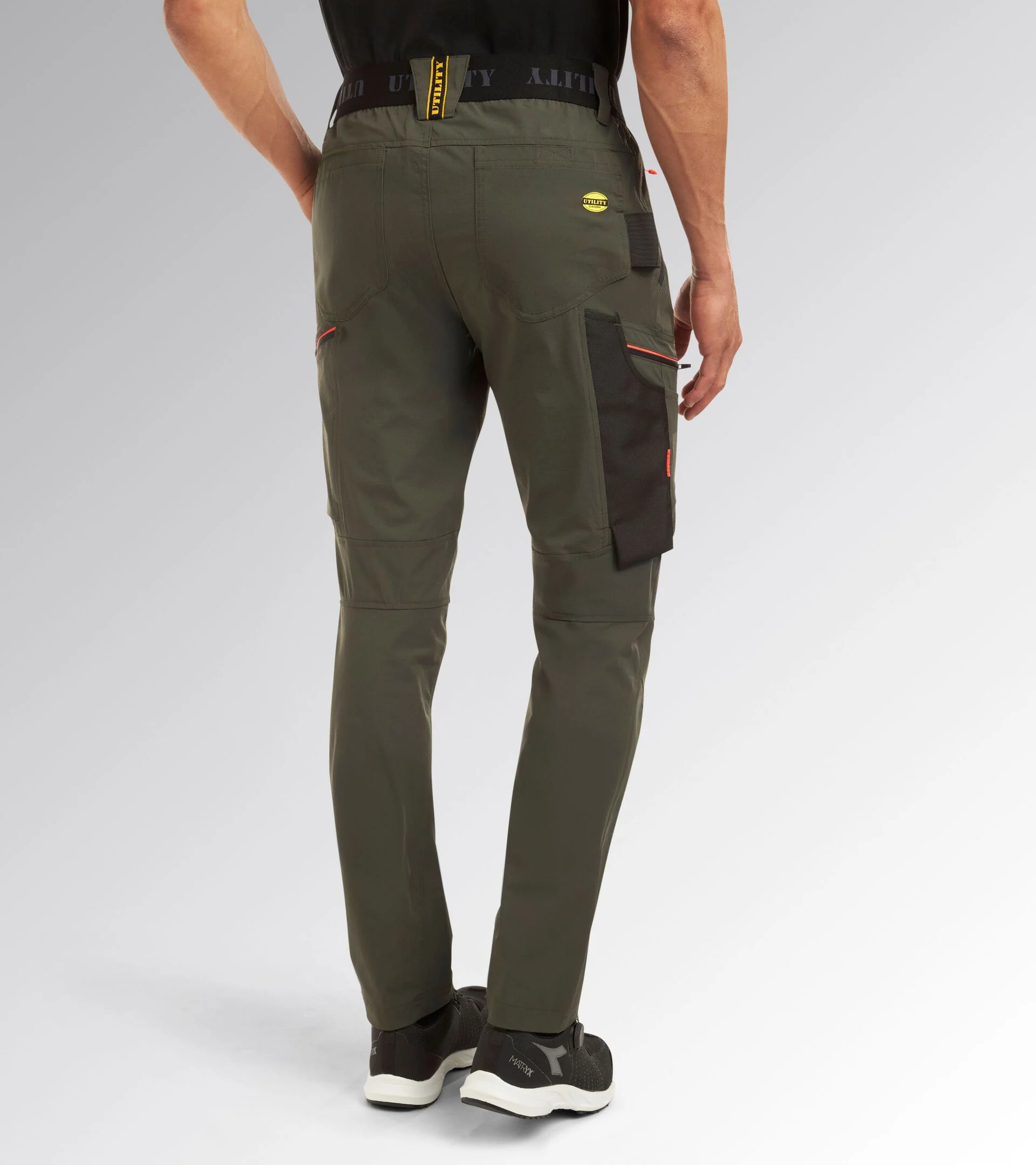 Pantaloni PANT SHADOW CARGO Diadora Utility Verde 182039 70488